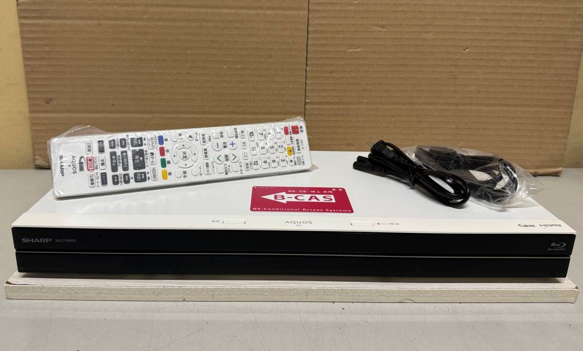 【 安心！整備品 】 上位機 SHARP AQUOS 【 2B-C10BW2 】 大容量1TB、12倍録画/外付HDD/2番組録画/スカパー/3D再生 【 保証付き 】 2019年