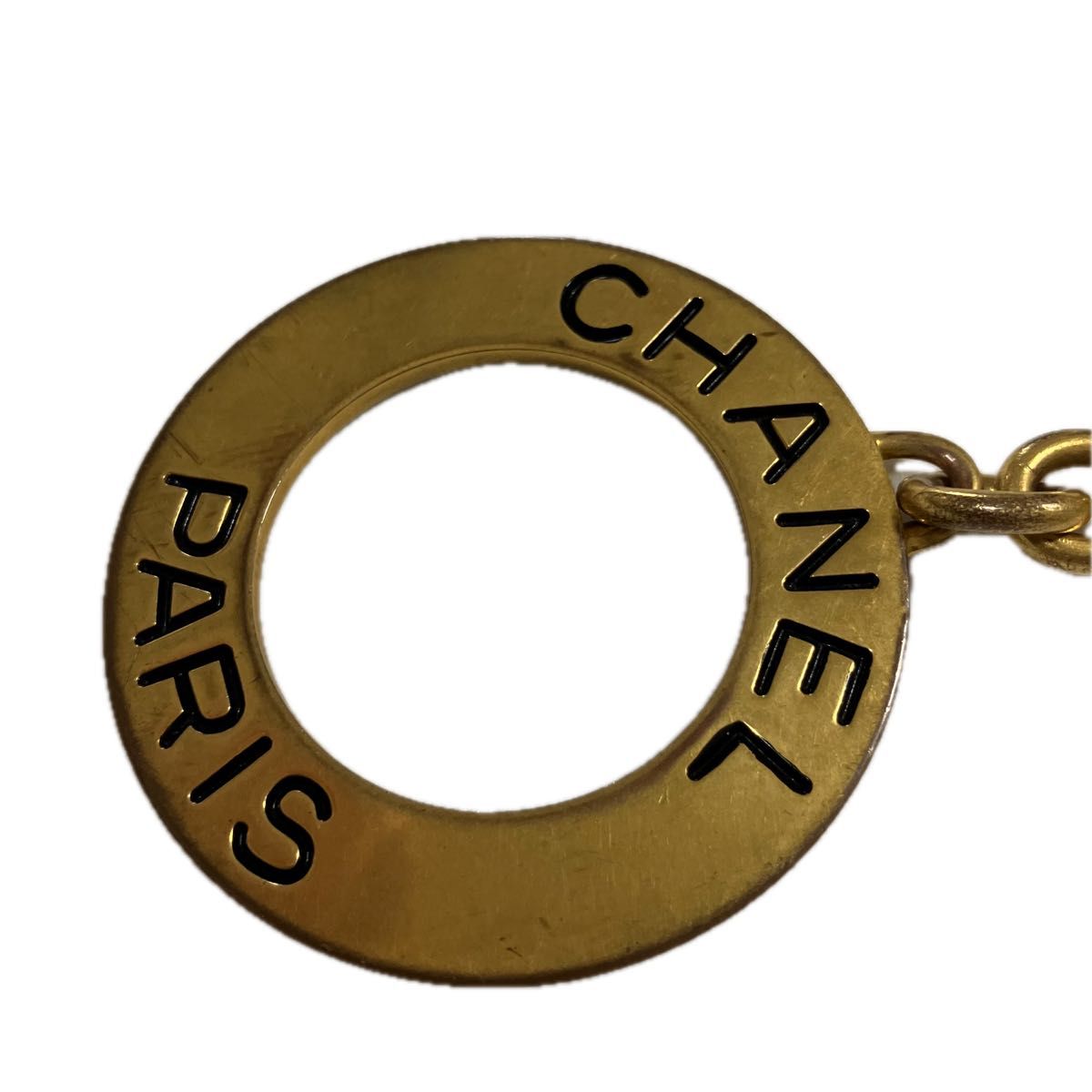 CHANEL ヴィンテージ　ゴールド　サークル　キーホルダー　キーリング　ロゴ　paris チャーム　丸型