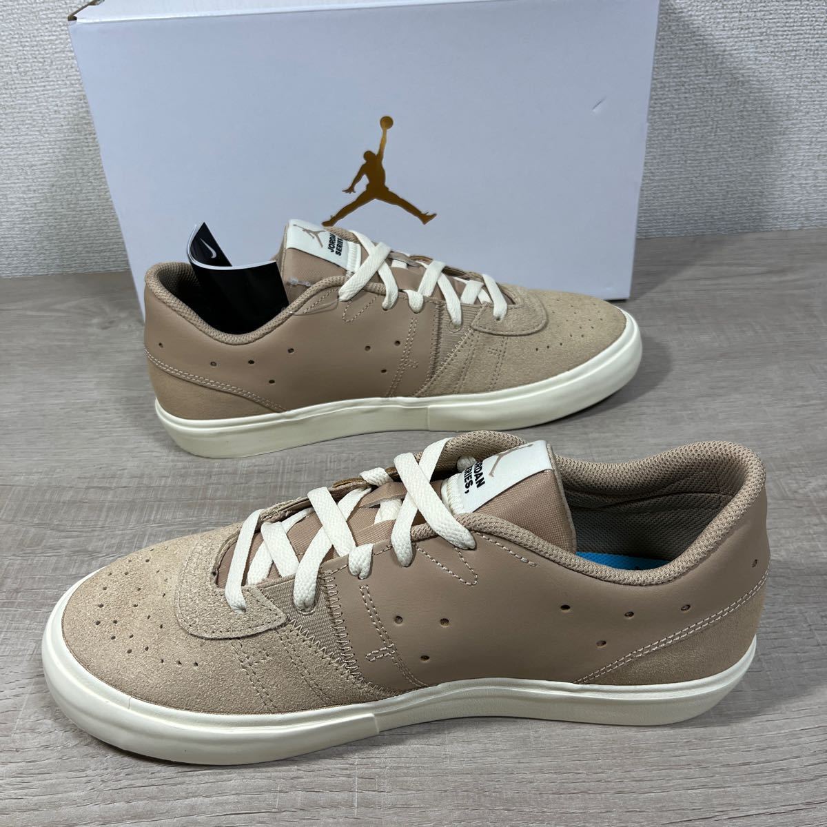 新品未使用 ナイキ スニーカー ジョーダン シリーズ NIKE JORDAN SERIES ベージュ DN1857 国内正規 27.5cm 完売品_画像6