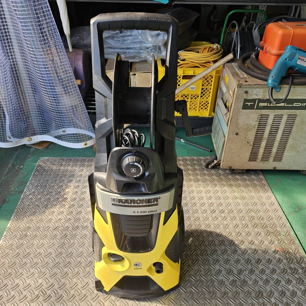 中古品 ケルヒャー KARCHER 高圧洗浄機 K5.900 サイレント 家庭用 本体