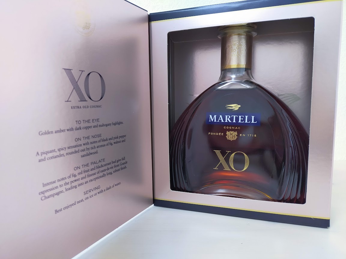  unopened MARTELL XO EXTRA OLD COGNAC Martell XO extra Old cognac brandy 700ml 40 times box attaching 