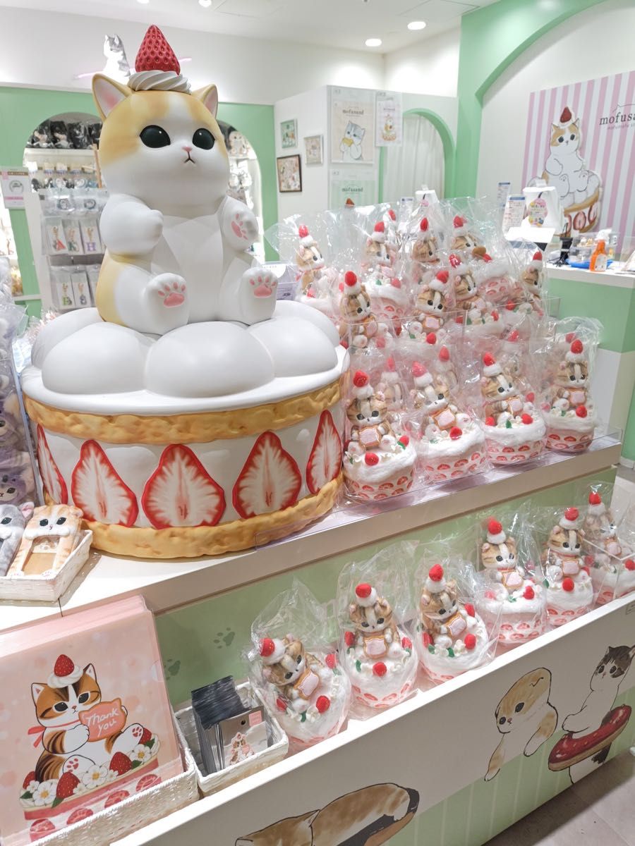 お顔厳選 モフサンド 小物入れにもなるケーキのりにゃんこの お顔厳選 モフサンド 小物入れにもなるケーキのりにゃんこの