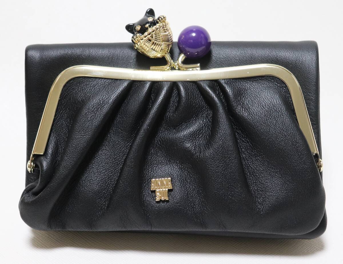 《ANNA SUI アナスイ》新品 【インザバスケット】可愛いネコちゃんボール 柔らかレザー 2つ折りがま口財布 口金 ウォレット A9592