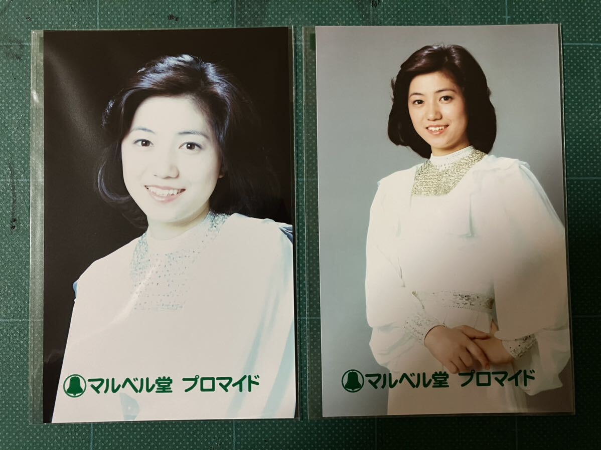 【未開封】石川さゆり マルベル堂プロマイド写真2枚 白ドレス 昭和タレント 昭和歌手の画像1