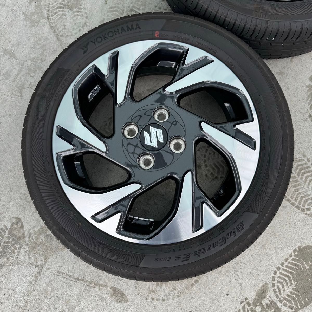 SUZUKI スズキ 新型スペーシア カスタム 純正 15インチ 165 SUZUKI スズキ 新型スペーシア カスタム 純正 15インチ 165