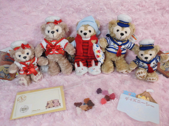 ダッフィー シェリーメイ ぬいぐるみバッジ　ストラップ　5点　新品 未使用 2015 Journeys with Duffy ディズニーシー_画像1