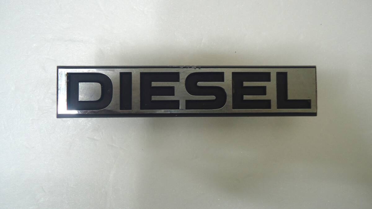 ランクル４０用★車両販売当時のトヨタ純正フロントグリルDIESELエンブレムの画像1