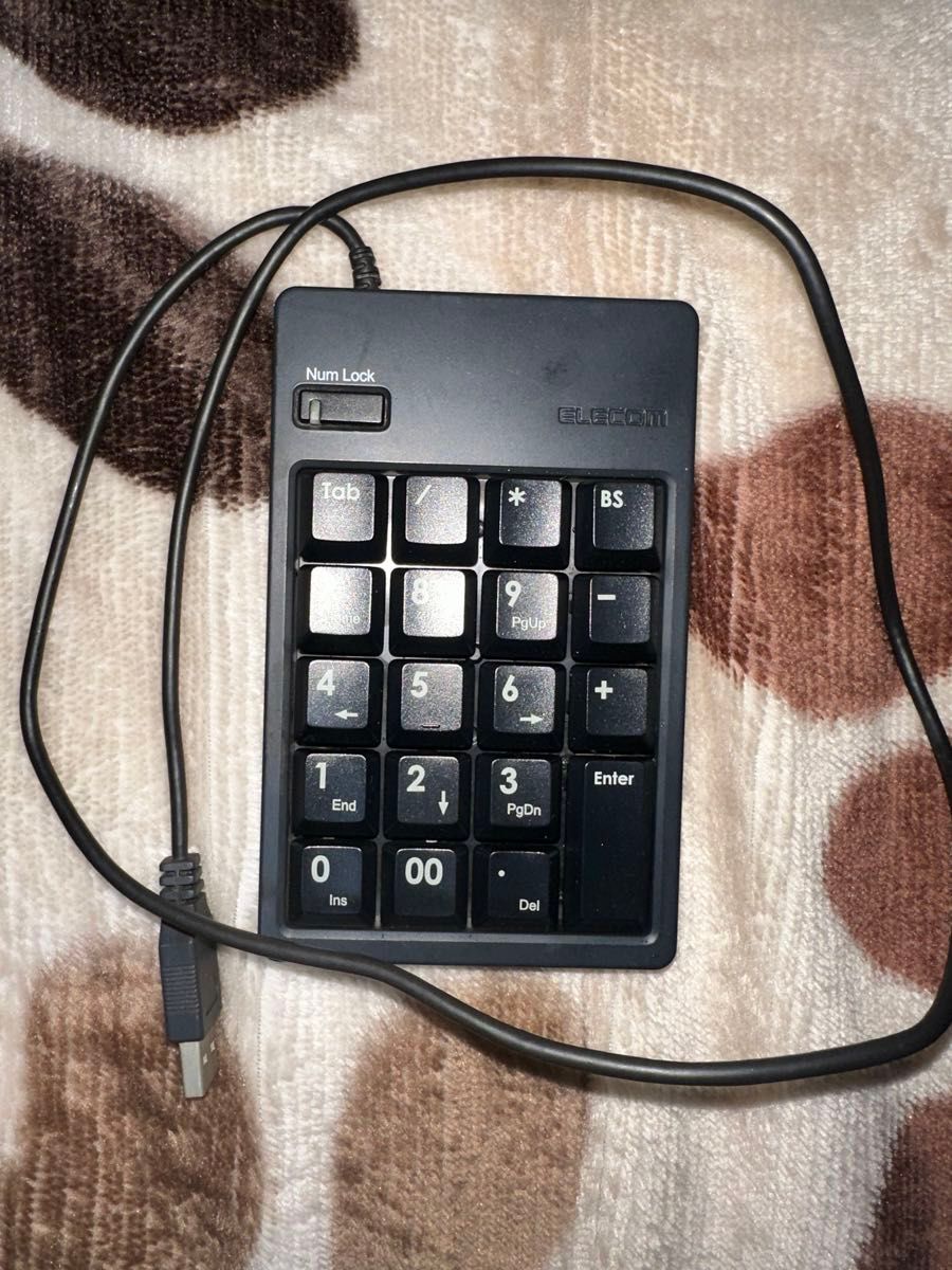 ☆中古品☆ ELECOM エレコム　USB １０キーキーボード