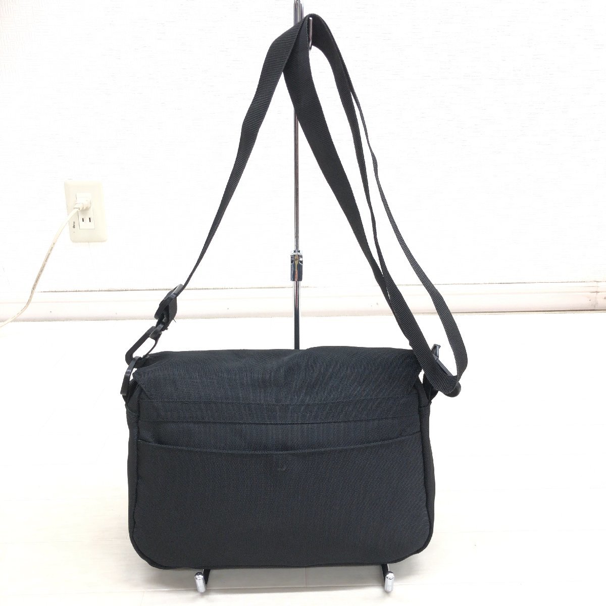 *BLUE SINCERE blue sincere light weight water-repellent poly- canvas shoulder bag black Cross body bag messenger bag unisex 