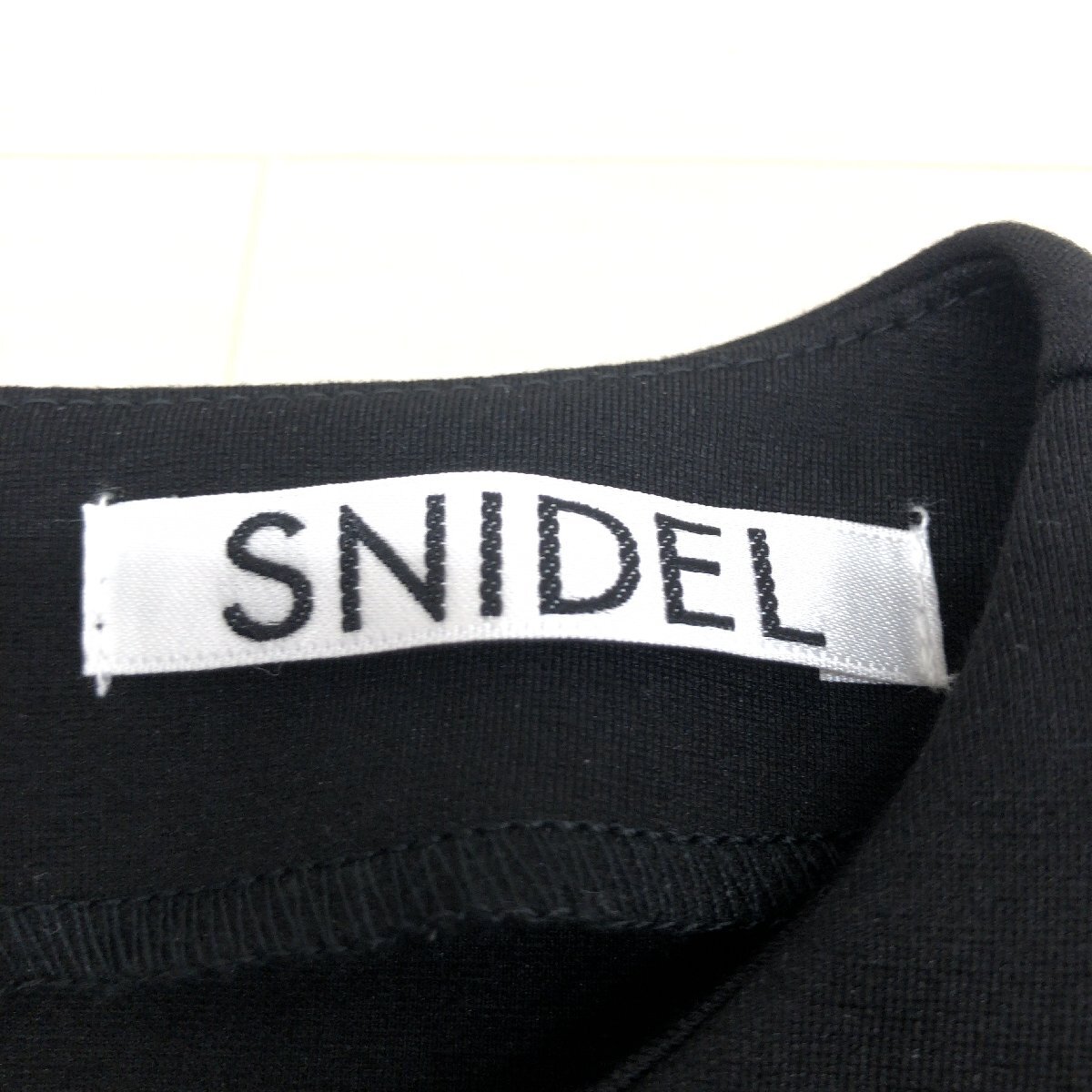 ●美品 SNIDEL スナイデル ストレッチ フレア ワンピース F 黒 ブラック 七分袖 ミディ丈 国内正規品 レディース 女性用 大人可愛い_画像3