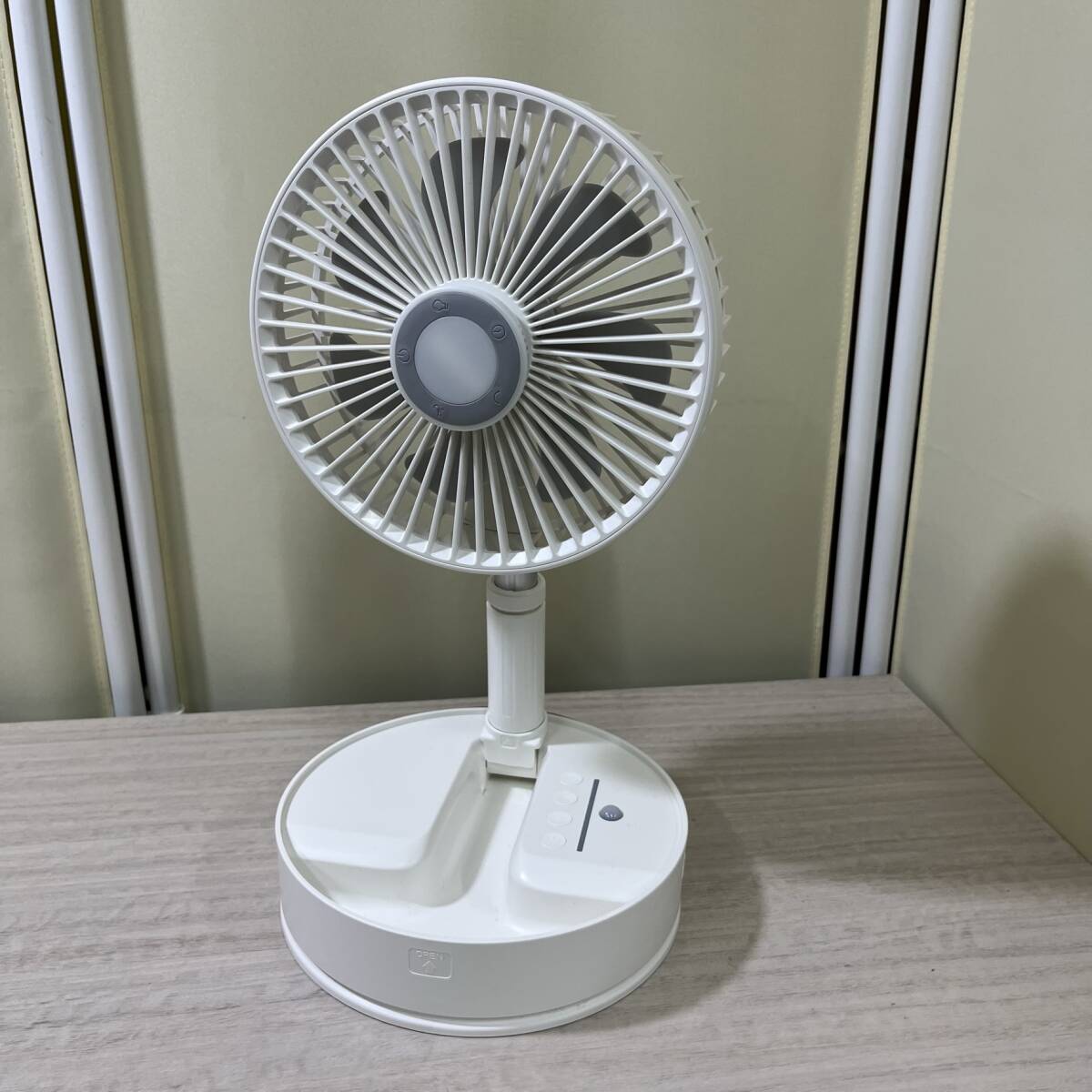  electric fan hanging lowering stand type ornament camp left right yawing rechargeable LED lighting with function 4 -step air flow remote control attaching timer function xr-spf980