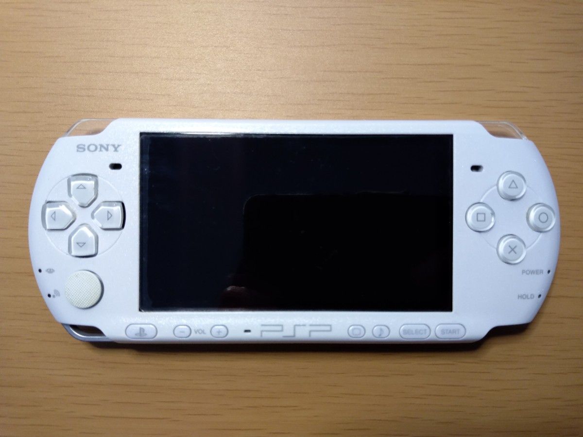 PSP 3000 ホワイト 充電器 メモリーカード4GB オマケソフト つき PSP 3000 ホワイト 充電器 メモリーカード4GB オマケソフト つき