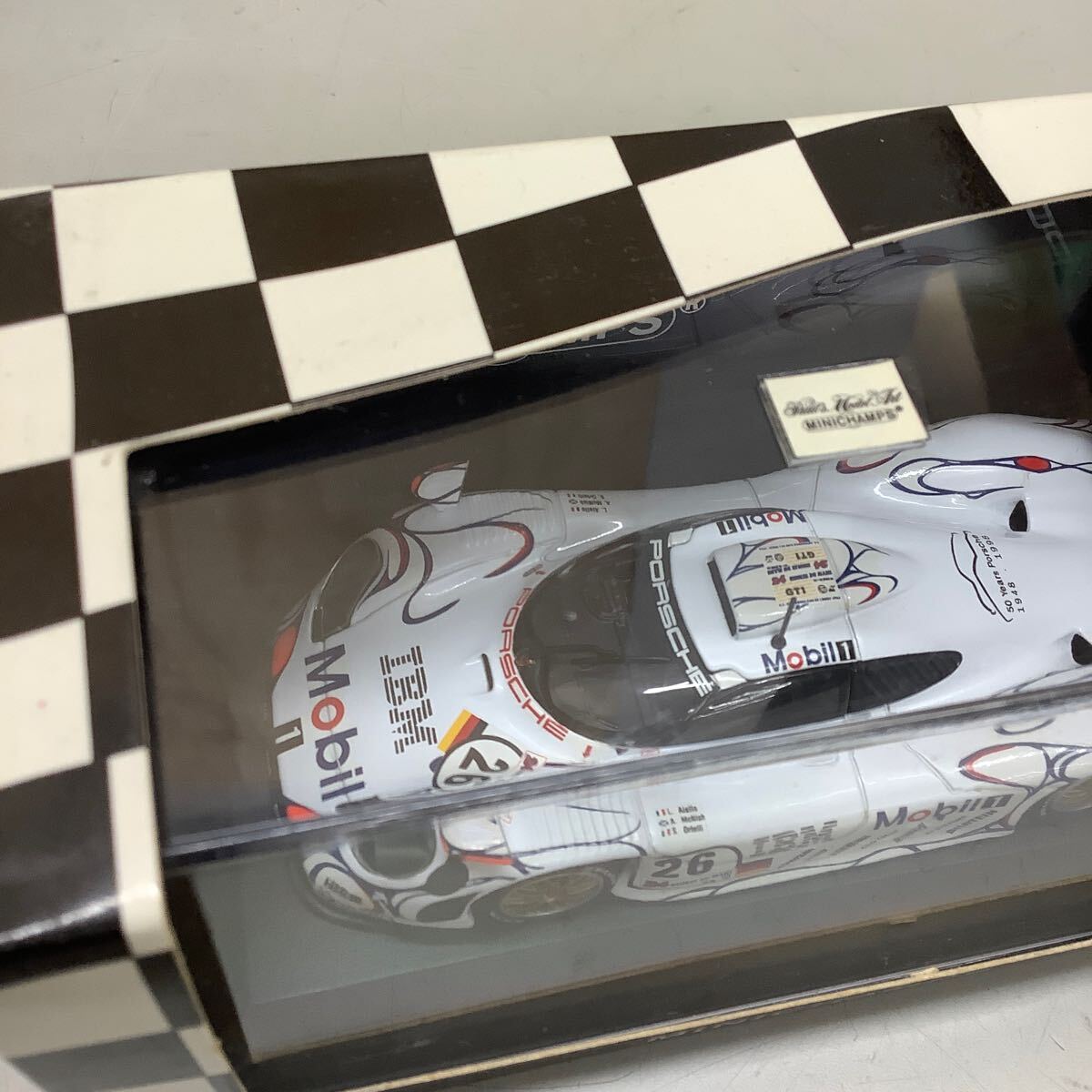 ⑩ MINICHAMPS ミニチャンプス PORSCHE 911 GT1 ルマン 1998 Winner 1/43 ミニカー の画像2