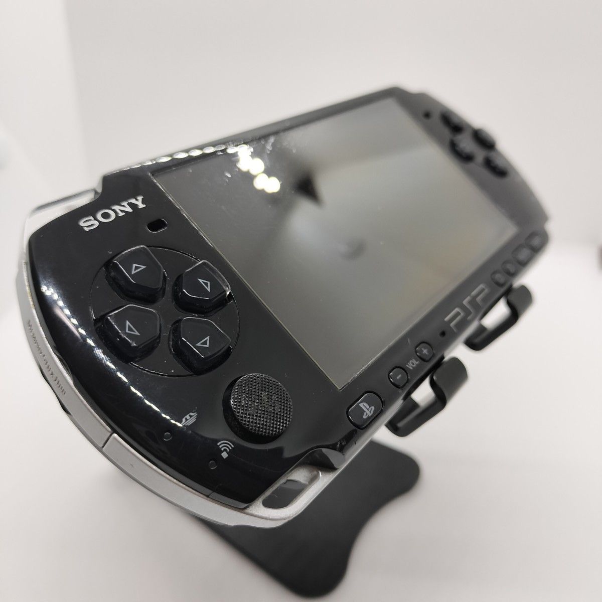 ①PSP 3000 プレイステーションポータブル ピアノ ブラック バッテリーなし