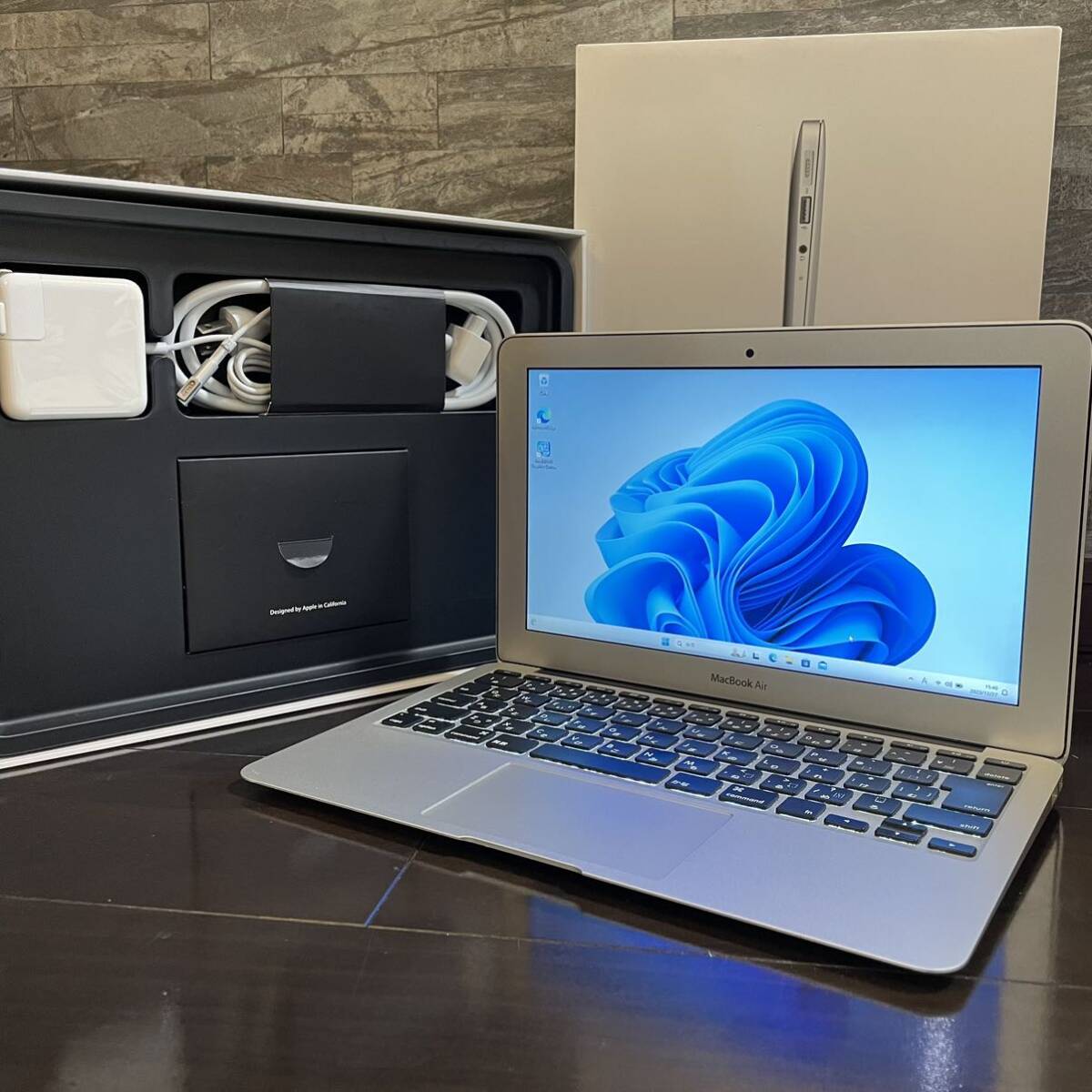 【整備済】MacBook Air 11 PCIe高速SSD macOS&Windows11Pro Core i5 CPUグリス新品 2021年Office 即使用 初心者OK 美品◎_画像2