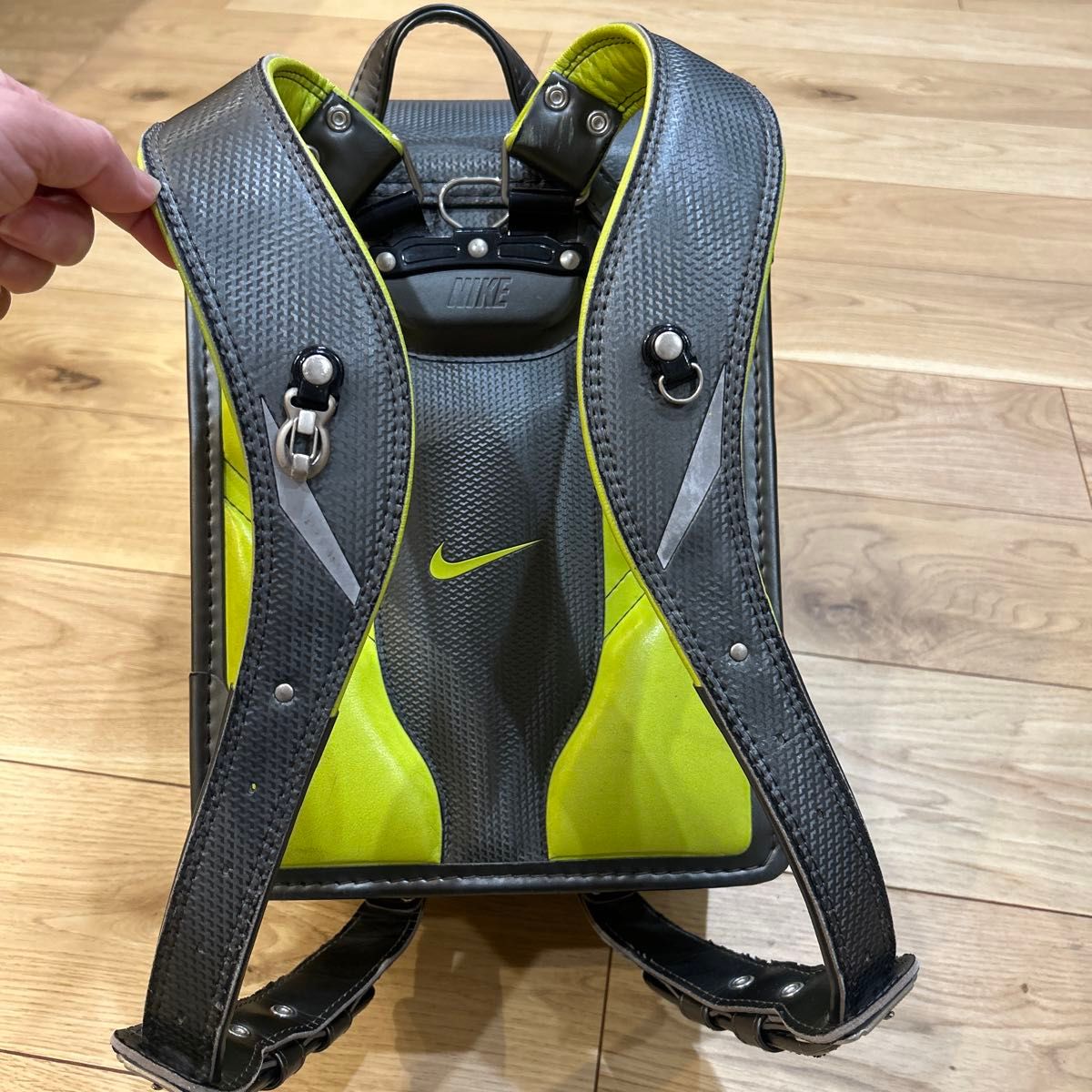ランドセル NIKE グレーandイエロー|Yahoo!フリマ(旧PayPay ランドセル NIKE グレーandイエロー|Yahoo!フリマ(旧PayPay
