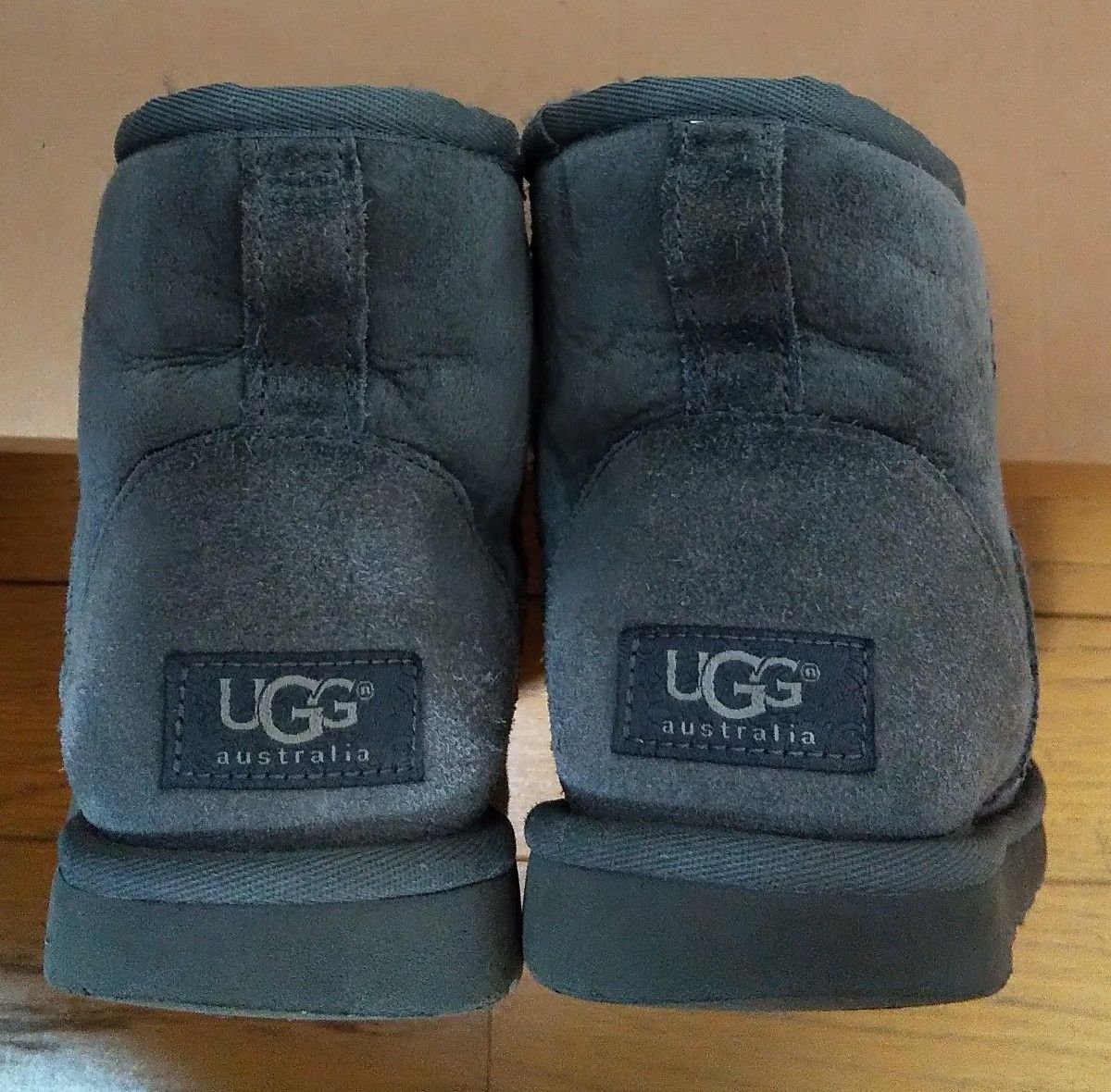 UGG アグ クラッシックミニ 23cm グレー ムートンブーツ ショートブーツ シープスキン