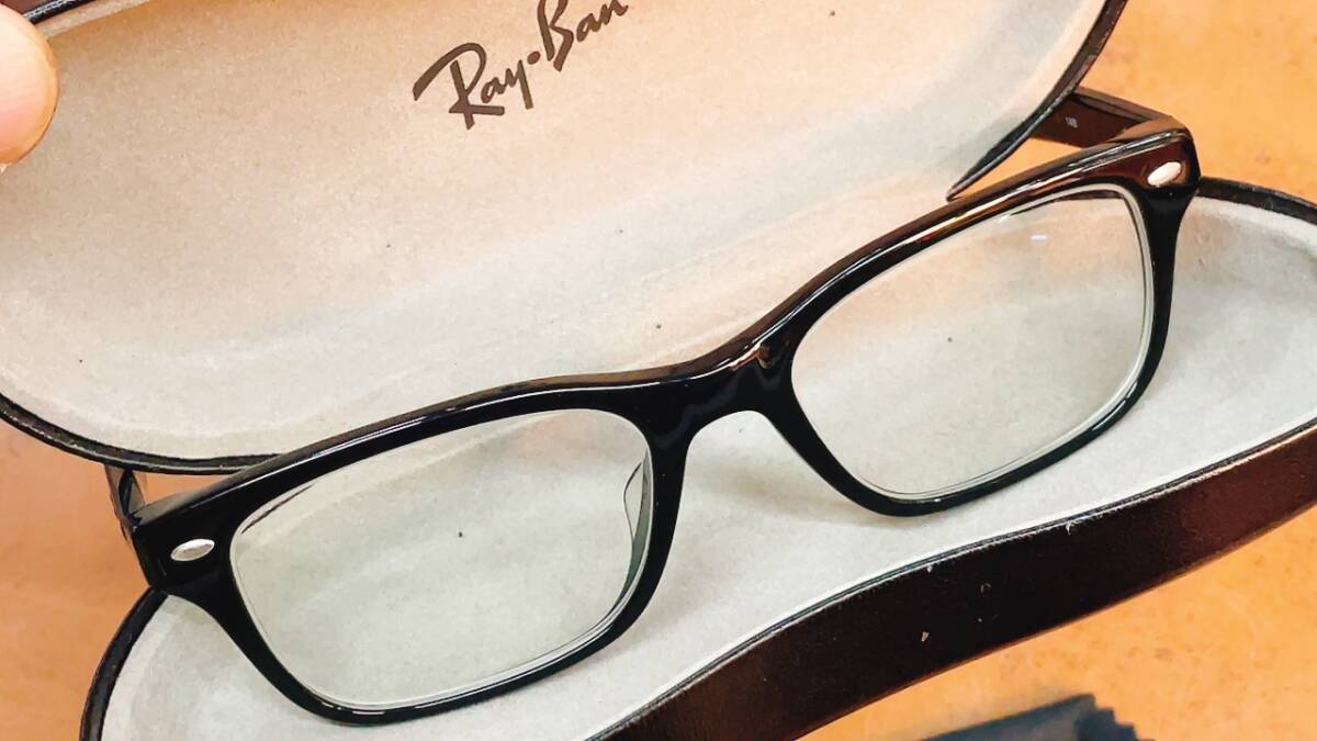 RAY-BAN　レイバン　眼鏡　度あり　RB 5345-D 2000 53□18 145　ブラックフレーム　メガネ　ケース付き_画像9