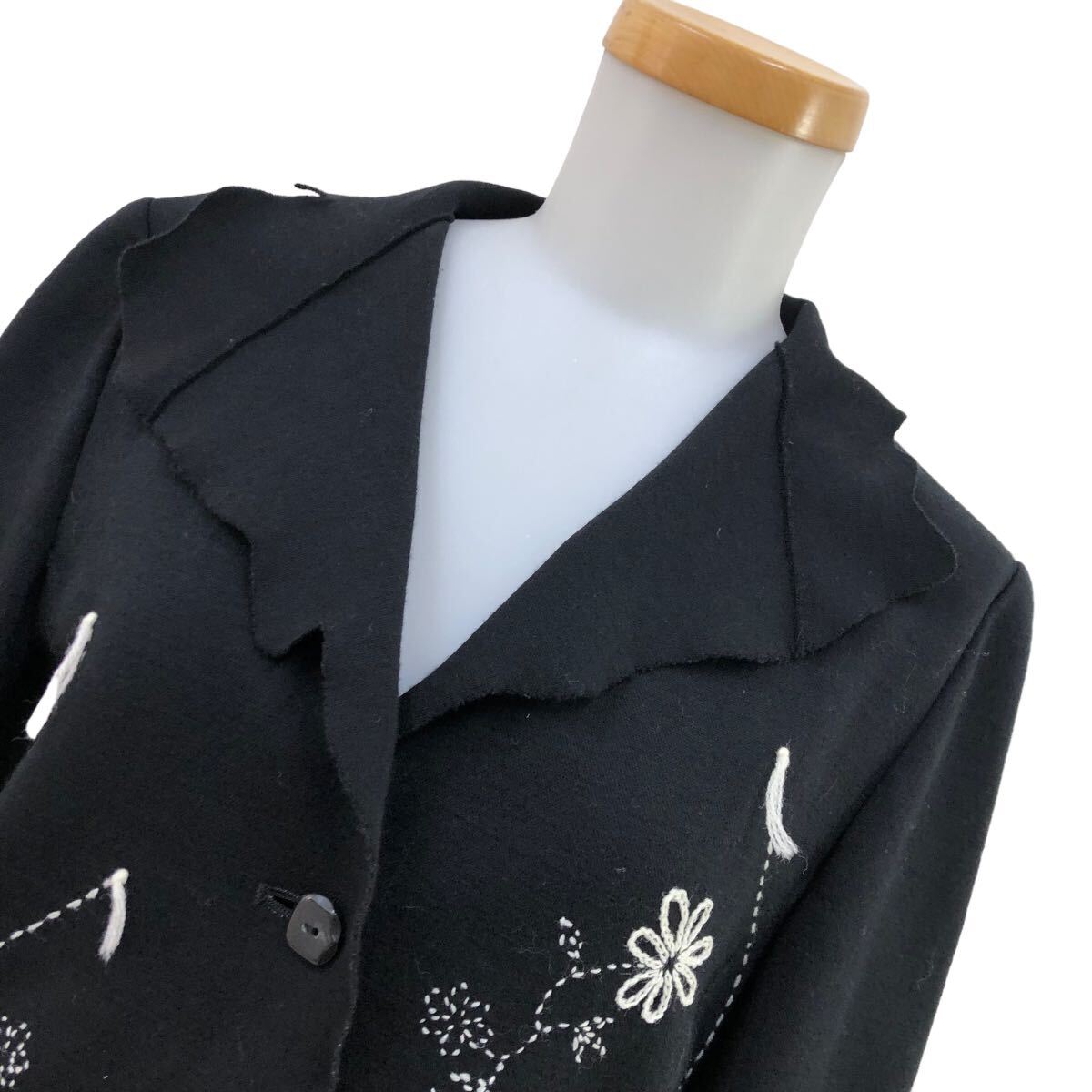 S190 日本製 YUKI TORII ユキトリヰ ユキトリイ ジャケット 上着 羽織り 刺繍 トップス ニット 毛 ウール レディース 38 ブラック 黒_画像2