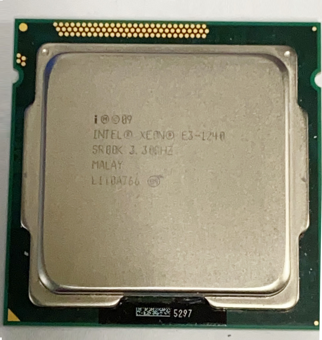 【中古パーツ】複数購入可 CPU Intel Xeon E3-1240 3.3GHz TB 3.7GHz SR00K Socket LGA1155 4コア8スレッド 動作品 サーバー用 の画像2
