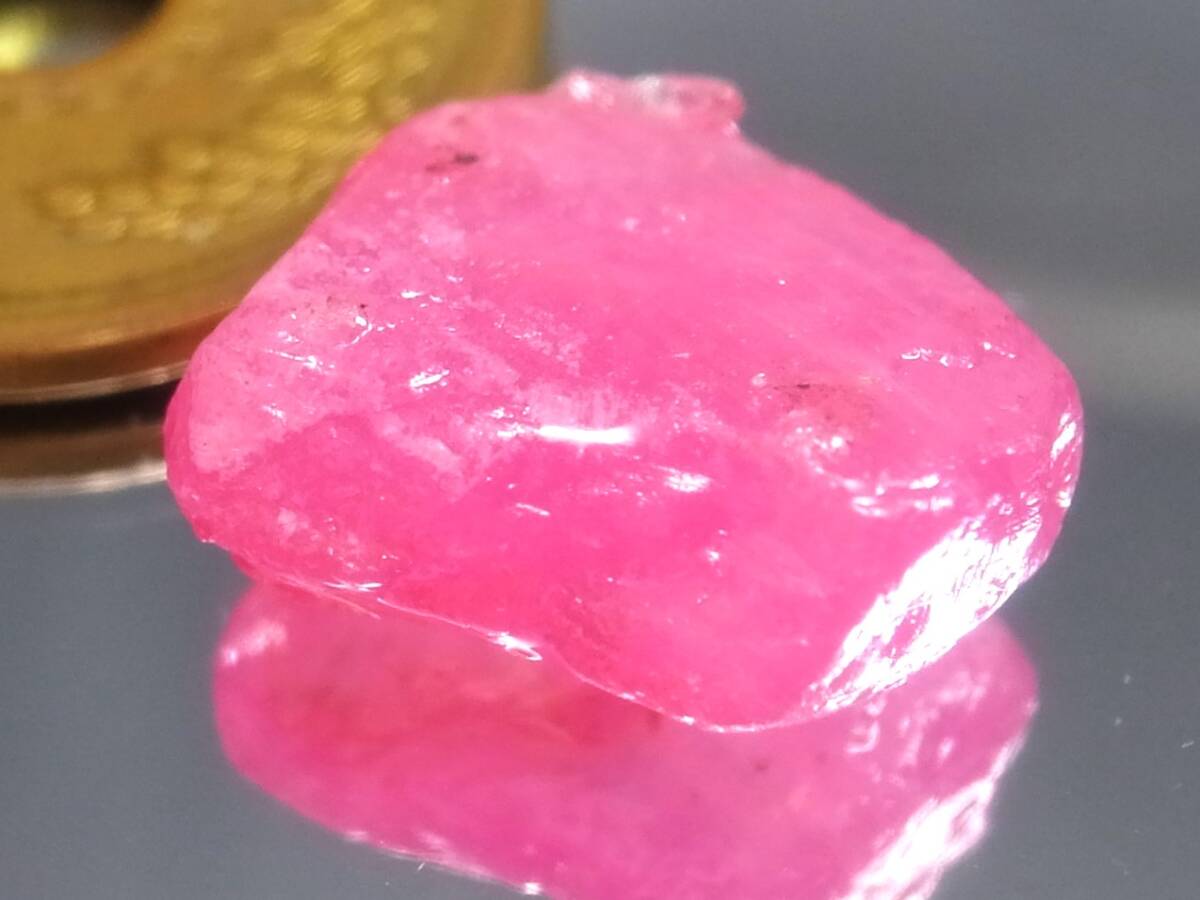 14.79ct new goods * natural pink sapphire raw ore madaga Skull production 