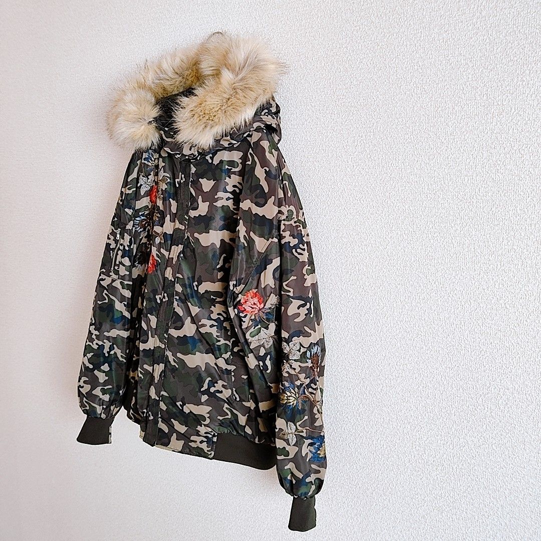 美品】ZARA ダウン ジャケット M カーキ 迷彩 花柄 刺繍|Yahoo 美品】ZARA ダウン ジャケット M カーキ 迷彩 花柄 刺繍|Yahoo