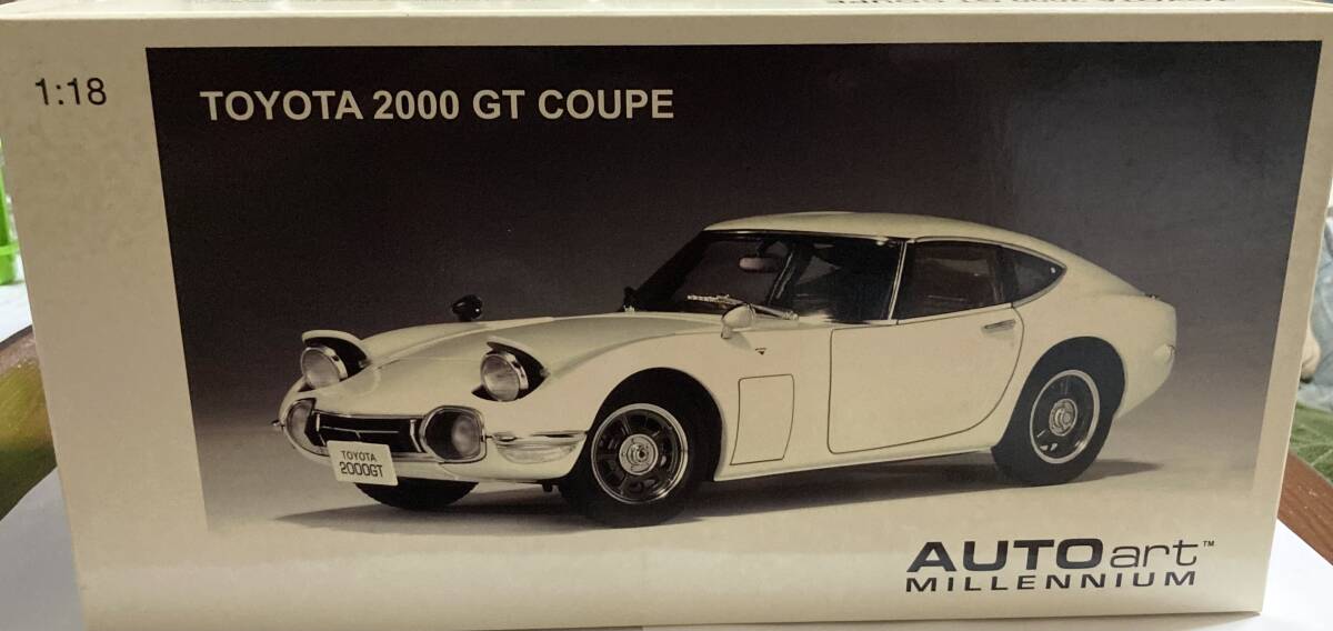 オートアート AUTOart 1/18 TOYOTA 2000 GT COUPE WHITE トヨタ 2000GT 初版ロットの画像1