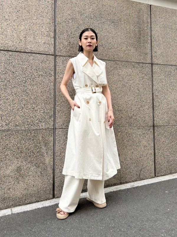 ユニクロ JWアンダーソン ノースリーブ トレンチワンピース 白 ユニクロ JWアンダーソン ノースリーブ トレンチワンピース 白