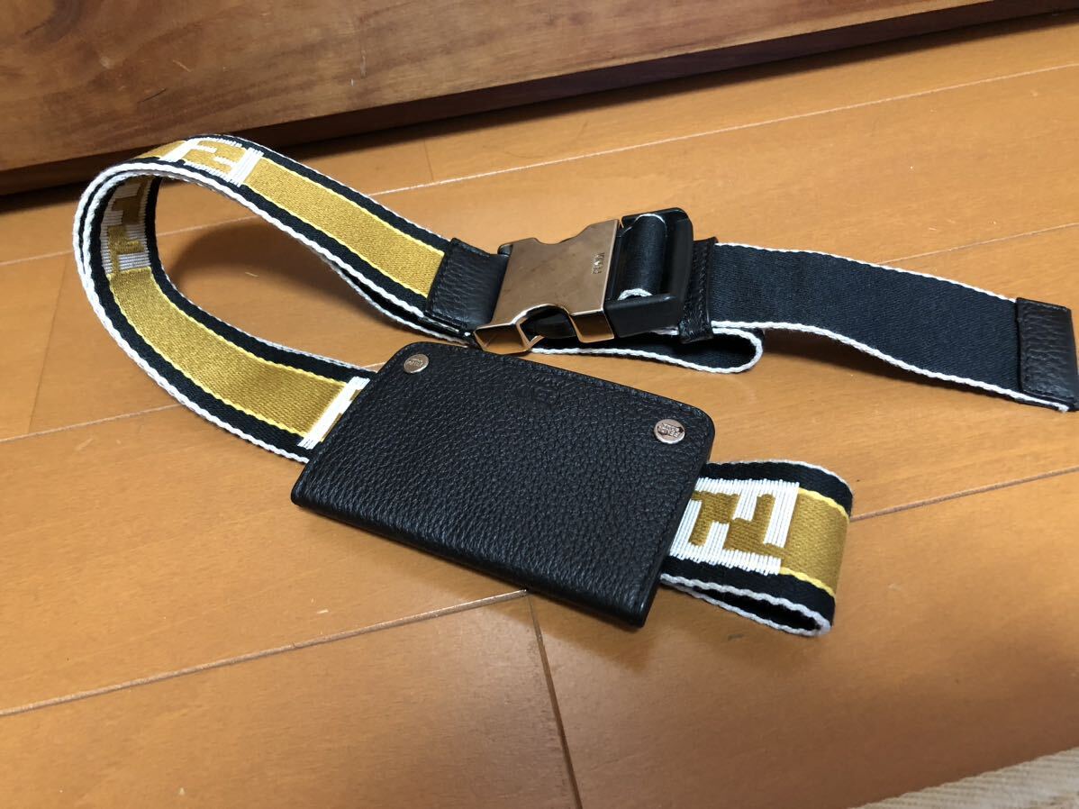 Yahoo!オークション - 入手困難 美品 フェンディ FENDI リモワ Yahoo!オークション - 入手困難 美品 フェンディ FENDI リモワ