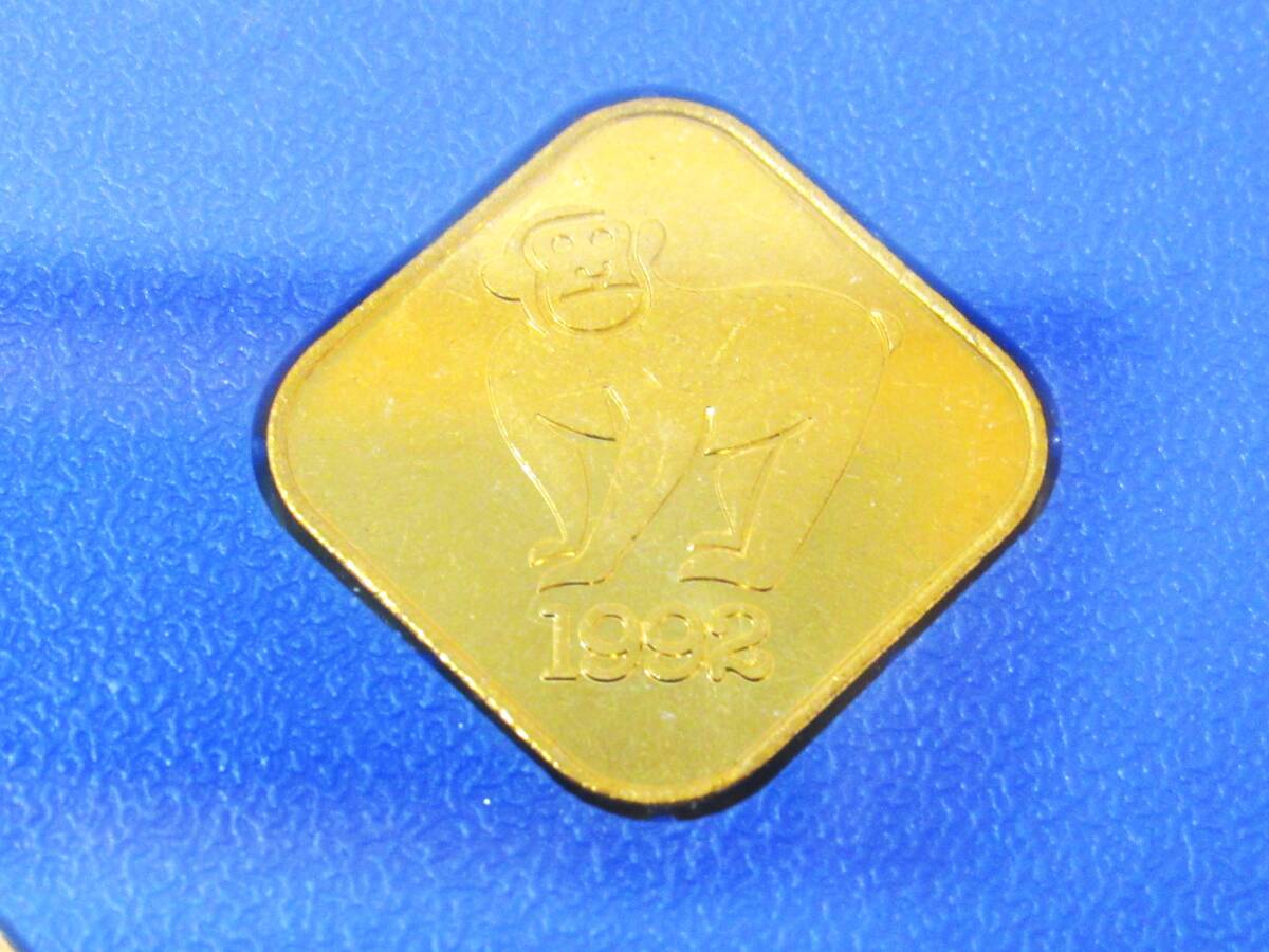 1992年 平成4年 ミントセット 貨幣セット 沖縄復帰20周年記念500円入 額面1166円 記念硬貨 記念貨幣 コイン の画像9