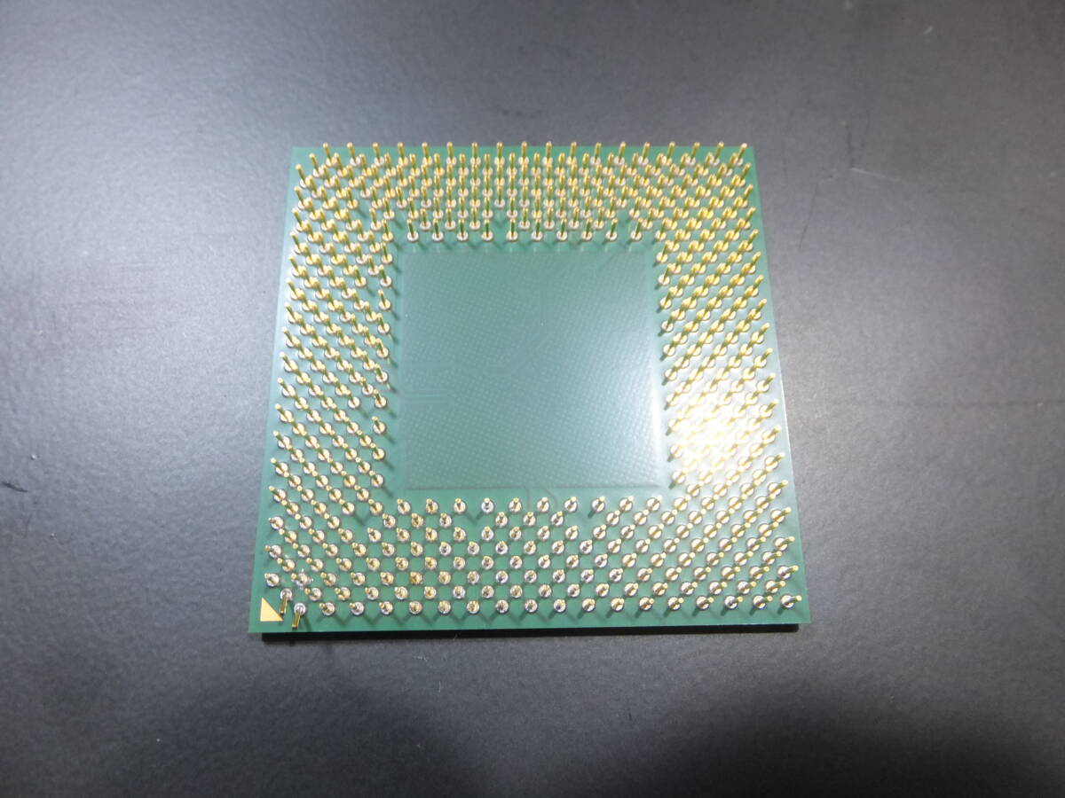 送料\130～! AMD Athlon AXDA 2400 DKV3C Socket 462 CPUの画像3