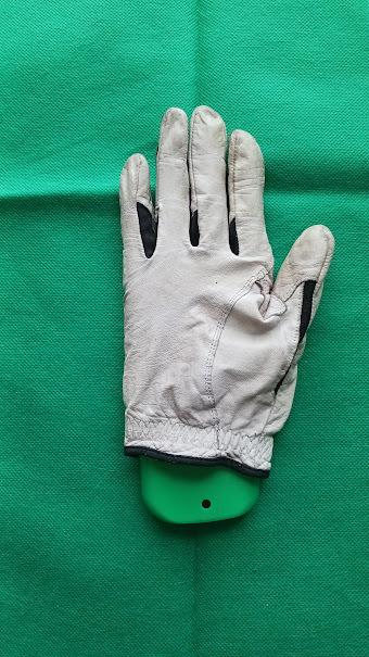 ** XXIO * PRGR Golf glove right hand 3 sheets set 25~26cm ( white / black )E35-32