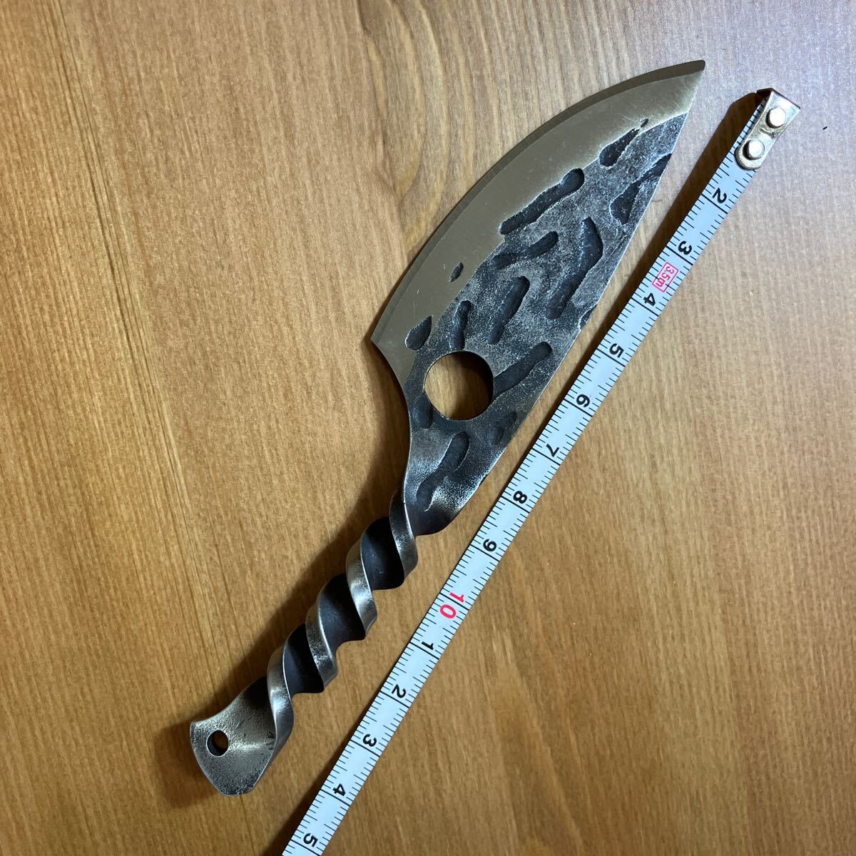 サバイバルナイフ オリジナルナイフ 切れます 高炭素鋼 焼き入れ 鍛造の画像3