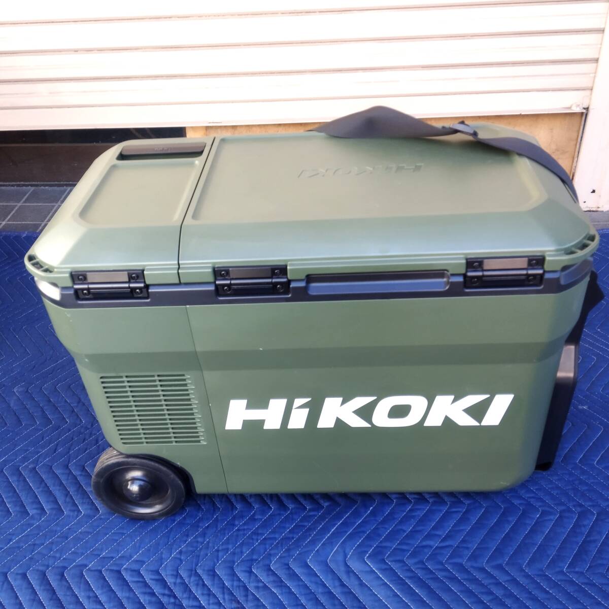 すぐに発送できます HiKOKI冷温庫UL18DB・純正バッテリー・充電器の３点セット