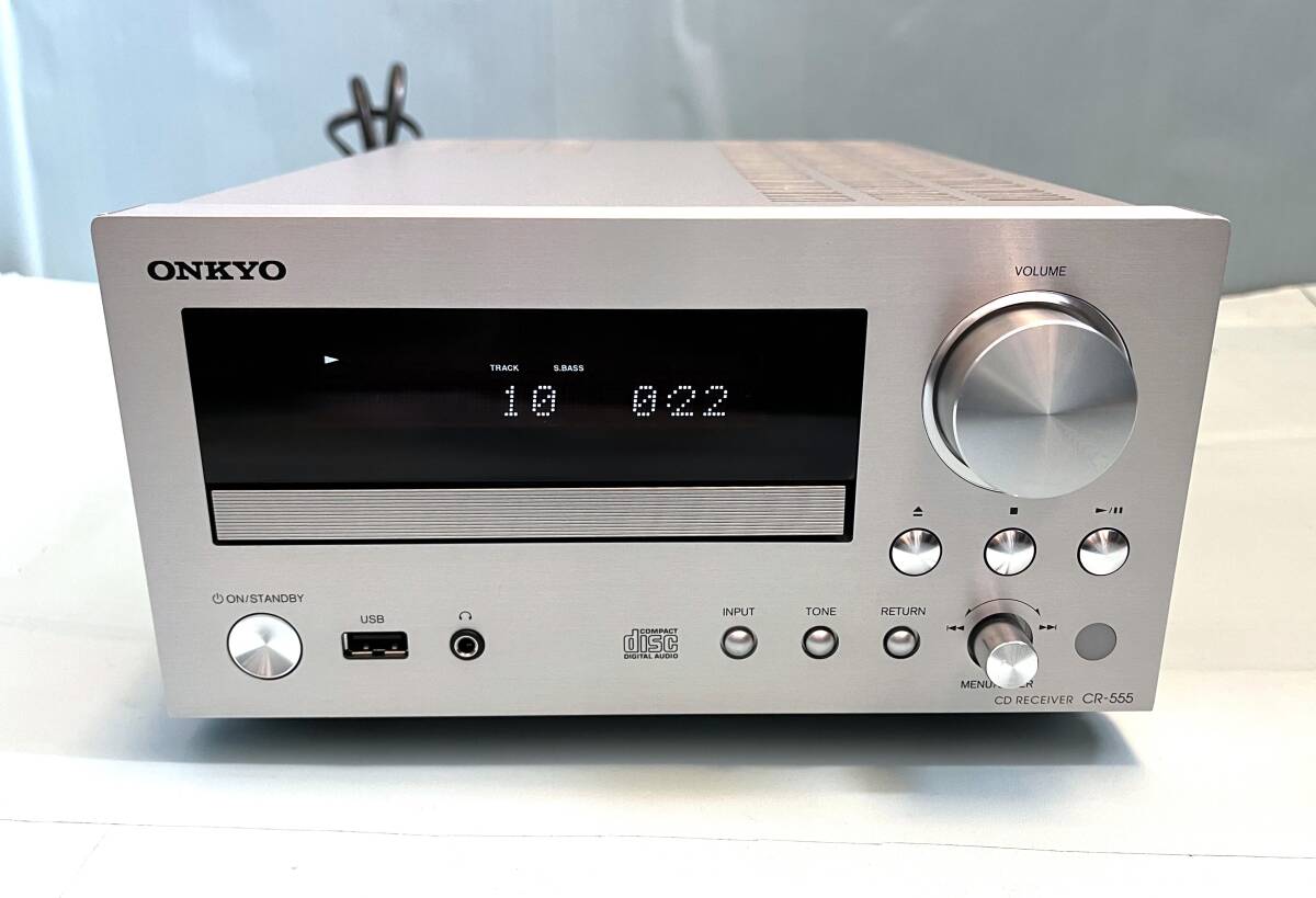 【動作OK／30日間返品保証】美品！！　CD/ラジオチューナー等内蔵アンプ　ONKYO　オンキョー　CR-555　シルバー_画像2