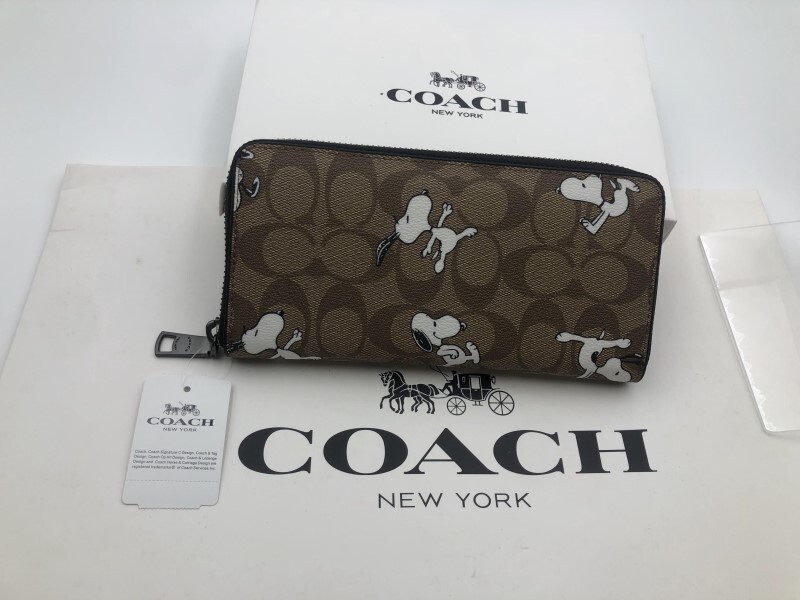 コーチ COACH 長財布 財布 シグネチャー アコーディオンラウンドジップウォレット財布 新品 未使用 贈り物 q214C C4327