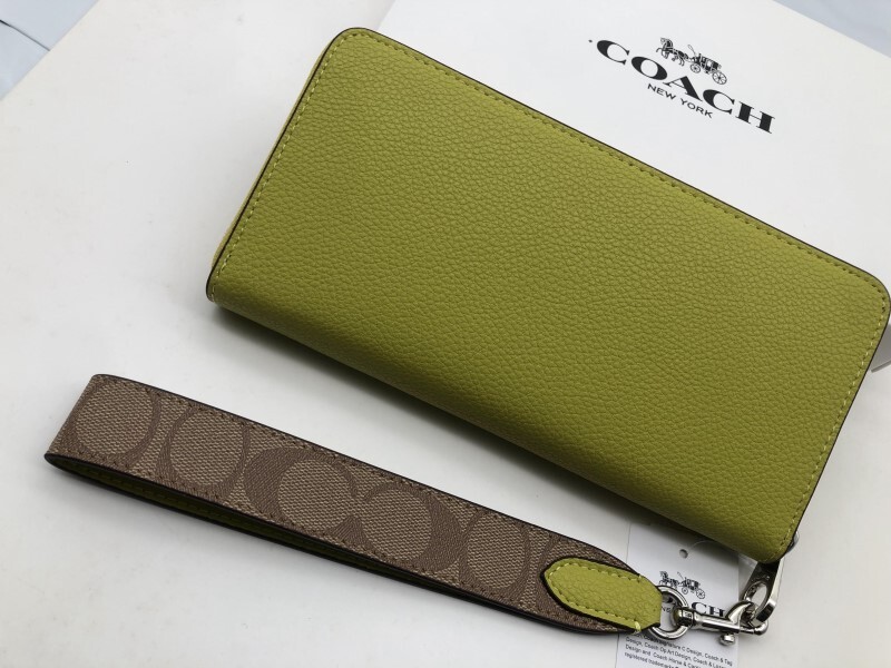 コーチ COACH 長財布 財布 シグネチャー アコーディオンラウンドジップウォレット財布 新品 未使用 贈り物 CK427 s204