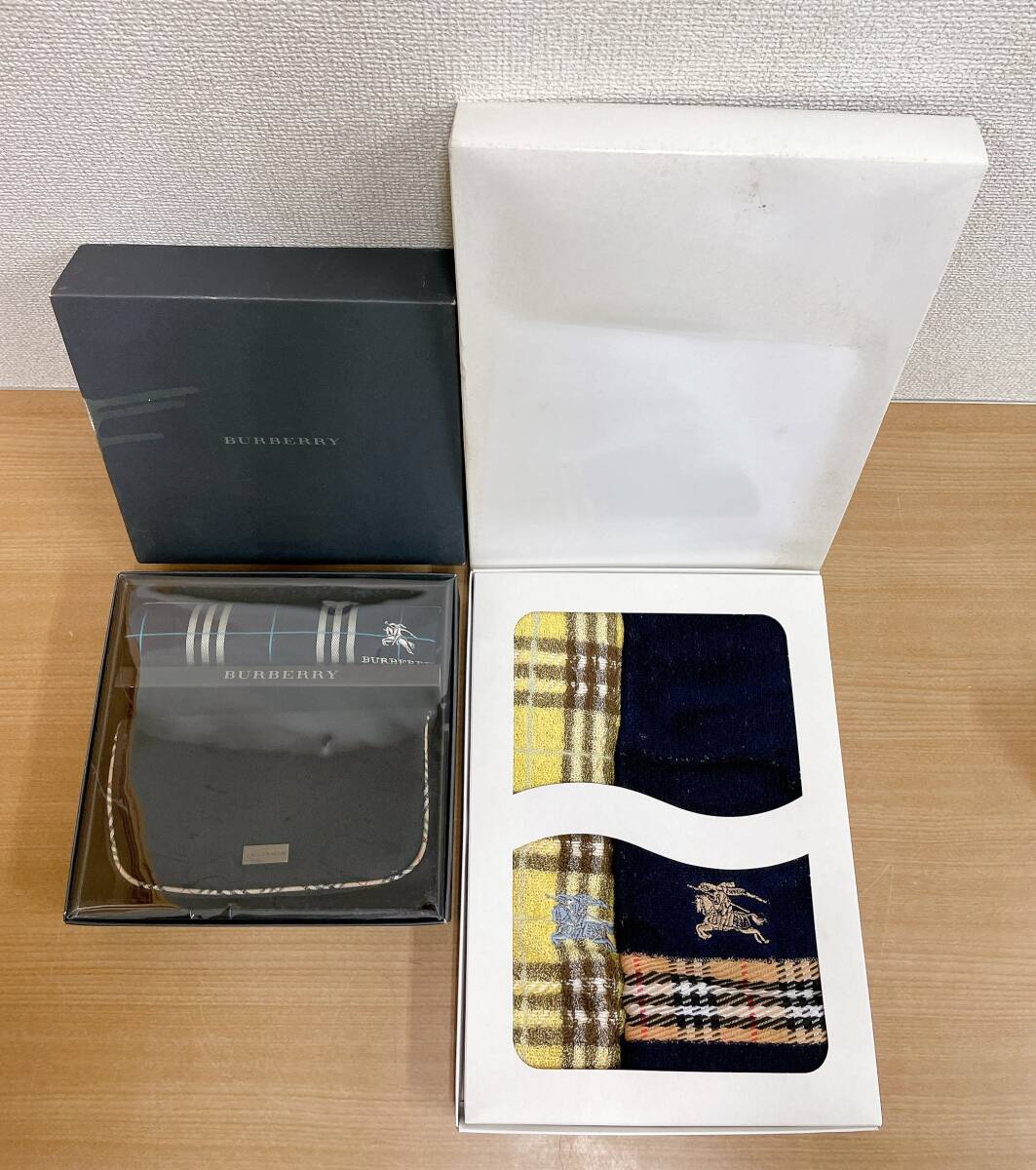 【BURBERRY バーバリー タオル ポーチセット】ハンドタオル/フェイスタオル/ハンカチスカーフ/A63-144_画像1