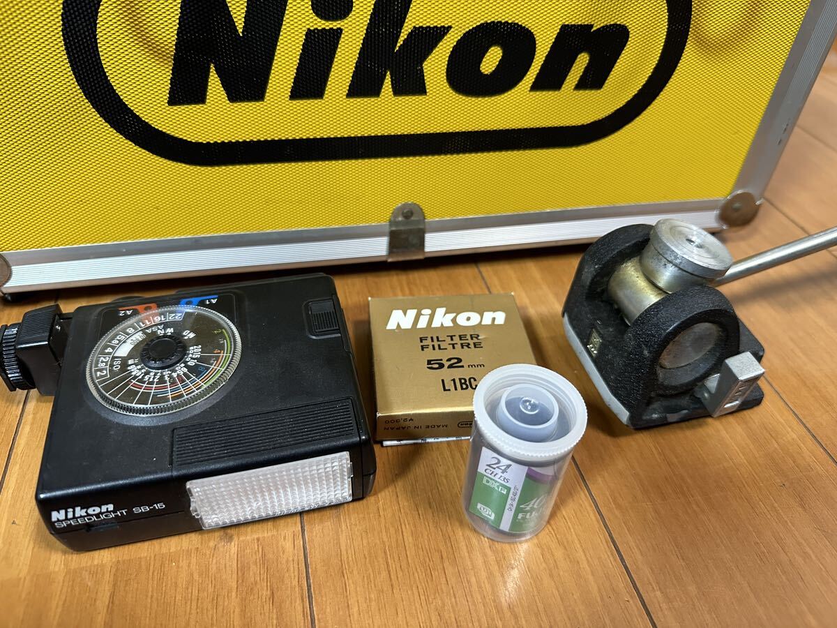 レア Nikon フルセット FM2 一眼レフカメラ レンズとNikon バッグ レアな商品まとめ売りの画像4