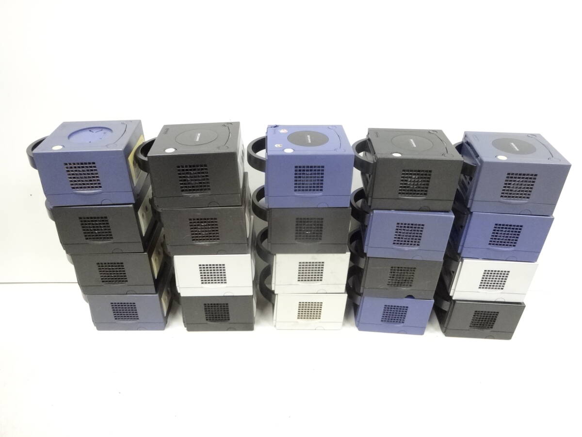 Nintendo GAMECUBE Nintendo Game Cube body 20 pcs summarize operation not yet verification M3884