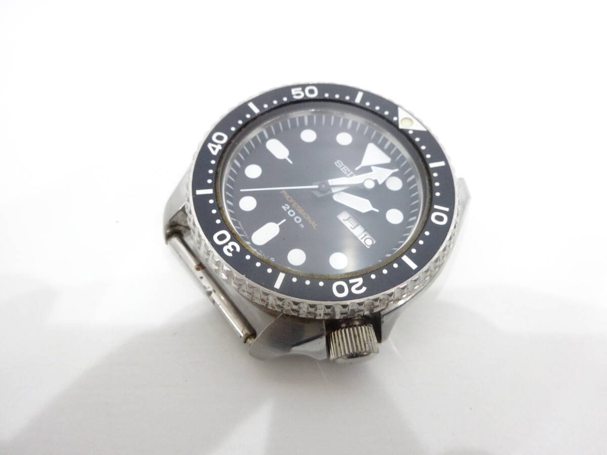 SEIKO セイコー7C43-7010 プロフェッショナル ダイバー 200m クォーツ デイデイト メンズ腕時計 PROFESSIONAL 動作未確認　M3904_画像6