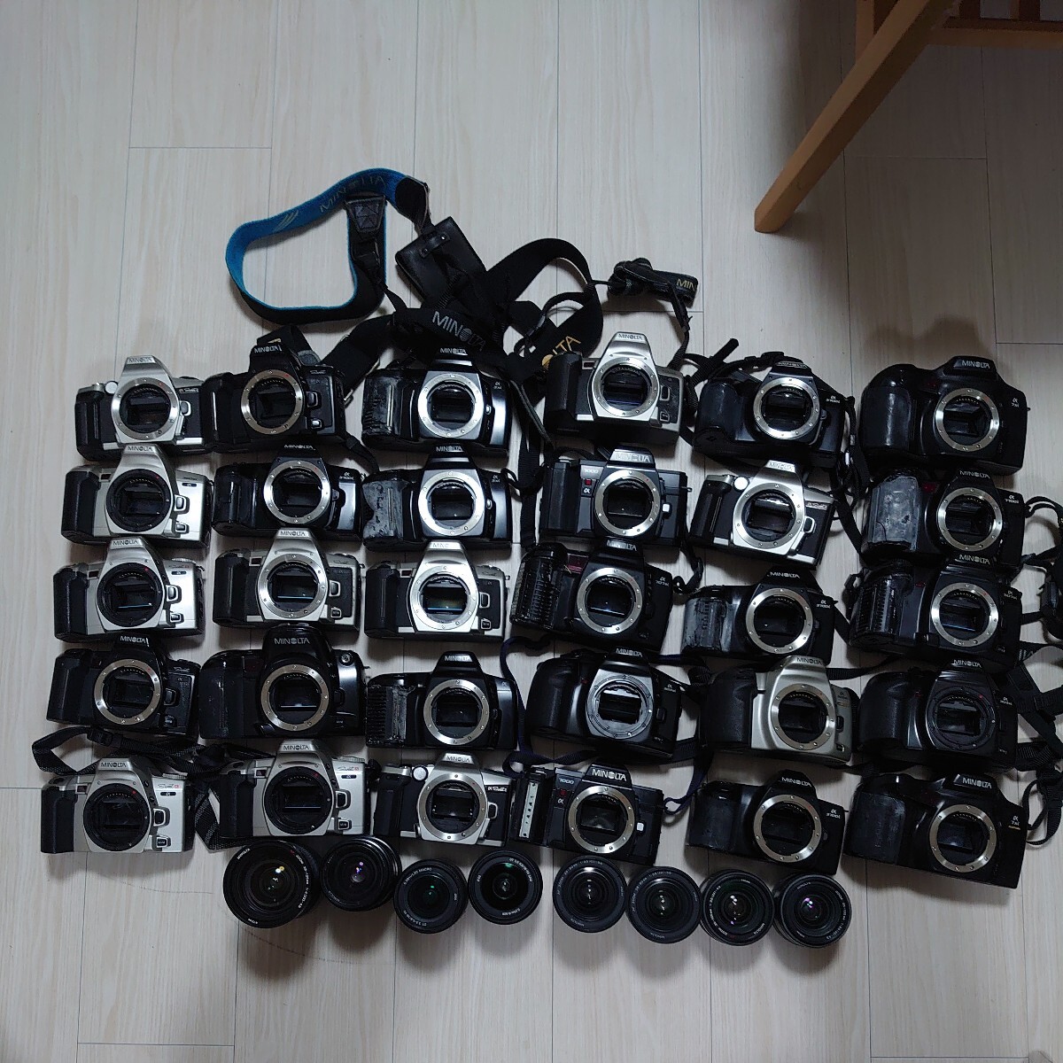 ミノルタ minolta オートフォーカス プラカメ まとめ売り まとめて 大量セット ジャンク品 一眼レフカメラ フィルムカメラ AFMJ1_画像1