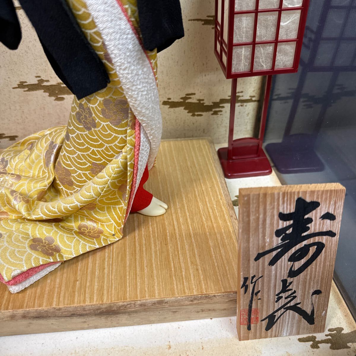 ◆中古 日本人形 寿 女性 着物 かんざし コレクション ガラスケース付 置物 飾り 和風 インテリア 昭和レトロ 155-72_画像5