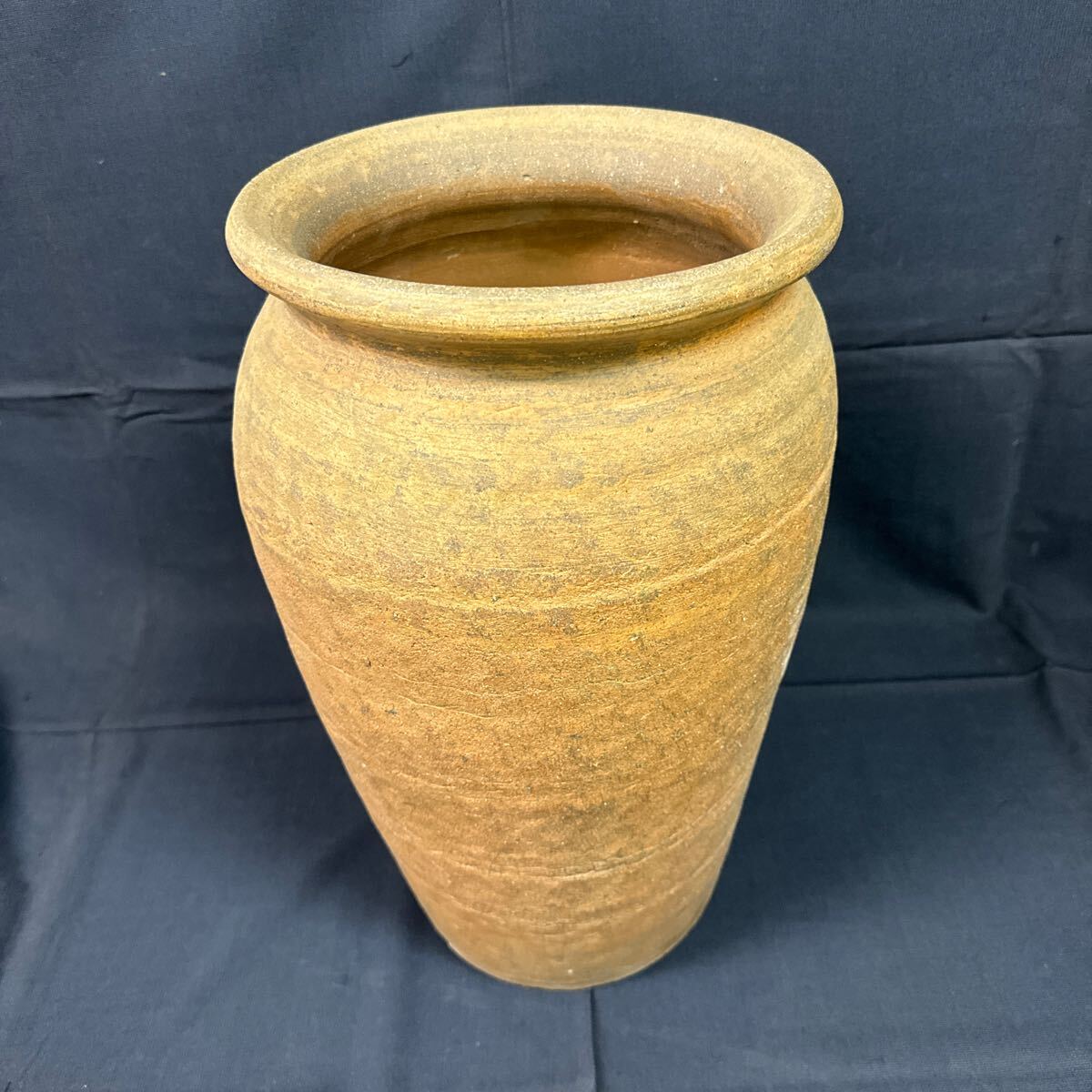 ◆焼き物 つぼ 大きめサイズ 高さ約47cm 花器 壺 水差し 花瓶 傘立て 陶器 インテリア アンティーク 工芸品 158-9の画像2