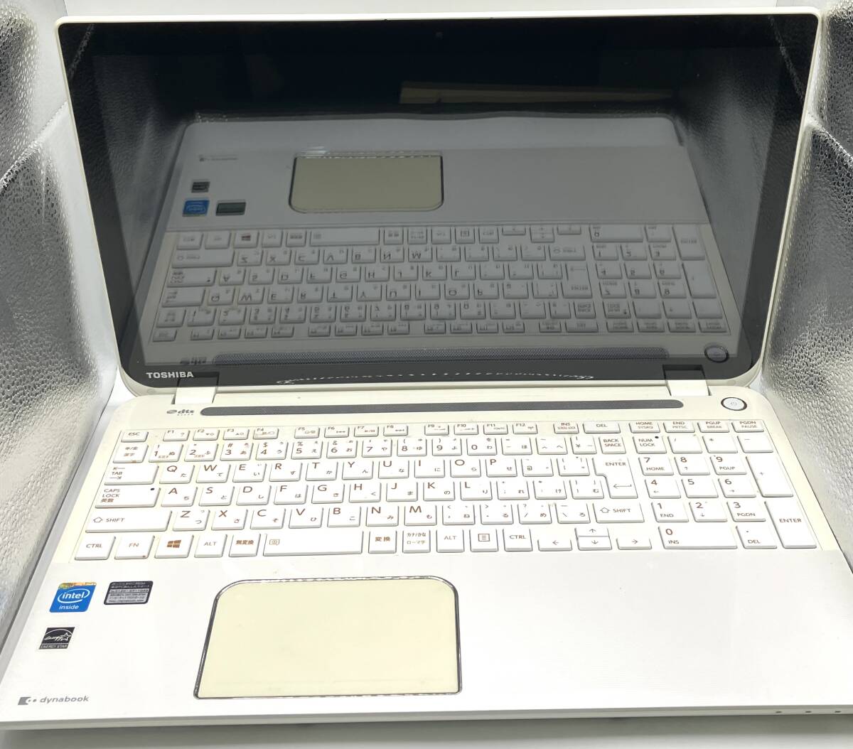 【7081】起動不可 TOSHIBA dynabook T653 46JW PT65346JBMW ノートブック ノートパソコン ノートPC 中古品 動作未確認 ジャンク 部品取り_画像2