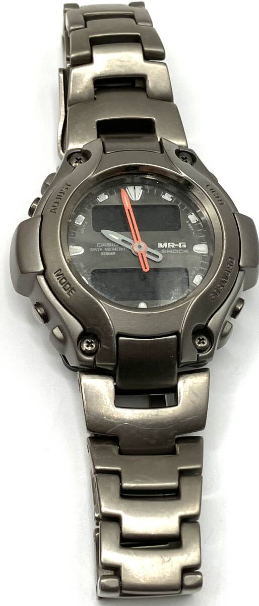【7231】CASIO カシオ G-SHOCK ジーショック MR-G 20BAR MRG-130T DATA MEMORY クオーツ メンズ 腕時計 不動 中古 ジャンク の画像1