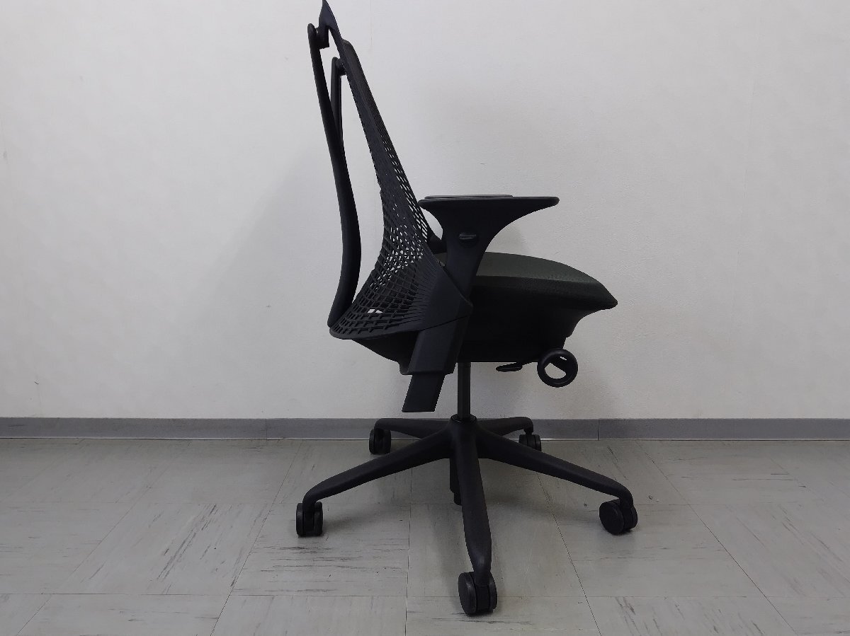【美品】HermanMiller ハーマンミラー Sayl Chairs セイルチェア 11万 アジャスタブルアーム オフィスチェア デスクチェア_画像3