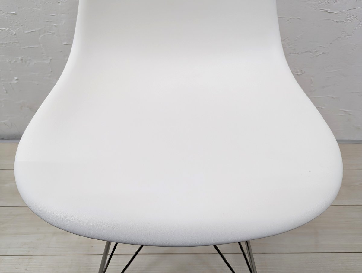 Vitra ヴィトラ Eames Plastic Chair 6.3万 イームズ サイドシェルチェア ワイヤーベース Charles＆Ray Eames E_画像6