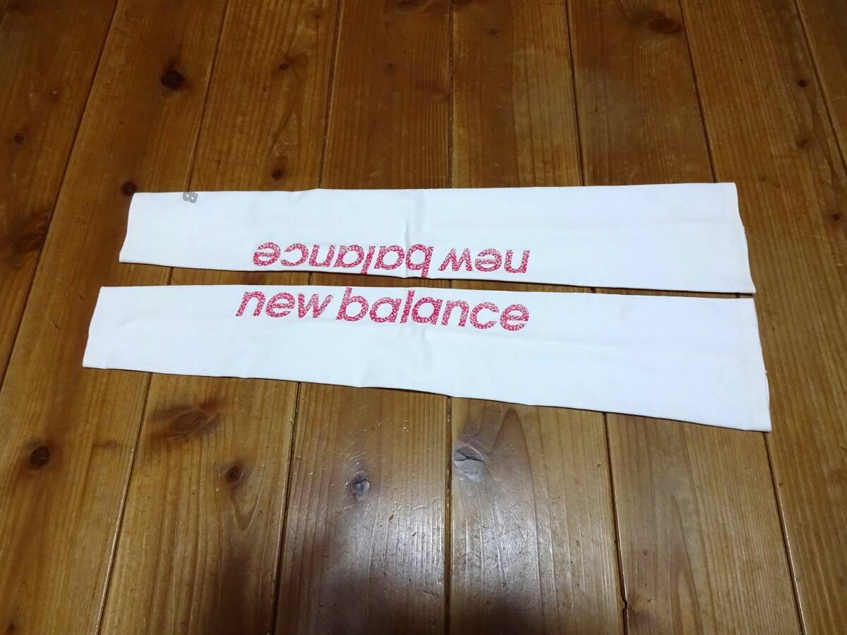 ◆ new balance ニユーバランス アームカバー / 使用品 / ■サイズ：長さ=49cm（説明文参照）■カラー：ホワイト □送料無料の画像1