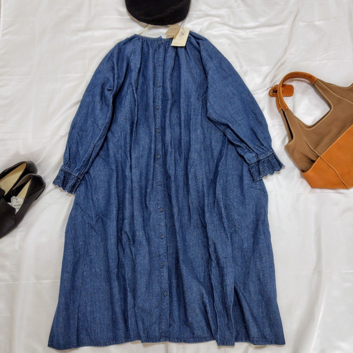 SM2 ×Kazumi 袖口刺繍デニムワンピース 新品 サマンサモスモス SM2 ×Kazumi 袖口刺繍デニムワンピース 新品 サマンサモスモス
